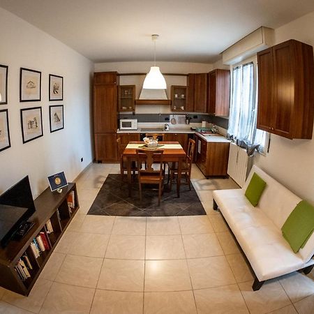 Cassano Magnago Jolie Maison מראה חיצוני תמונה