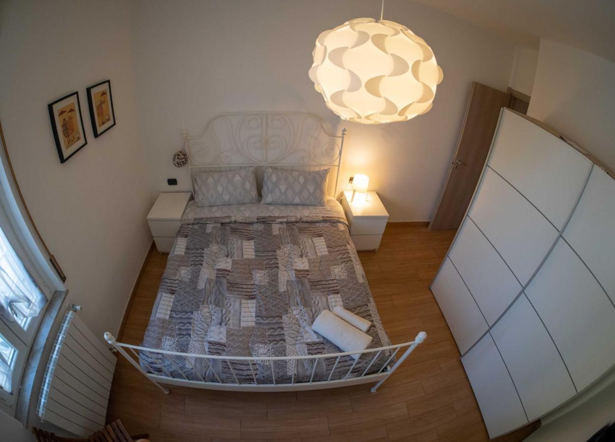 Cassano Magnago Jolie Maison מראה חיצוני תמונה